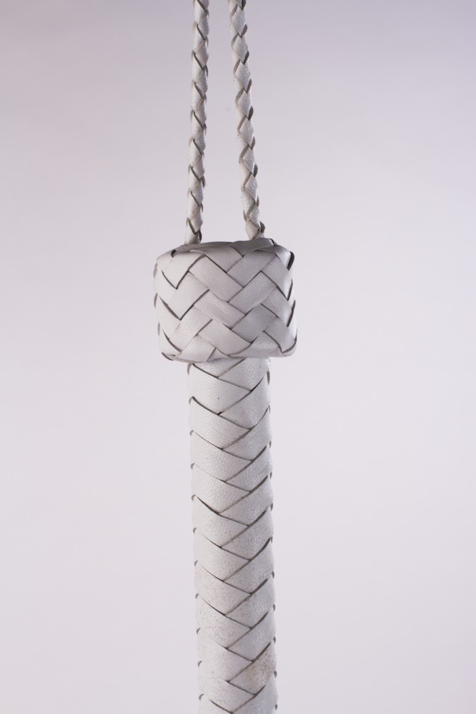 Fehér fonott bőrkorbács – 75 cm BDSM élmény - Image 6