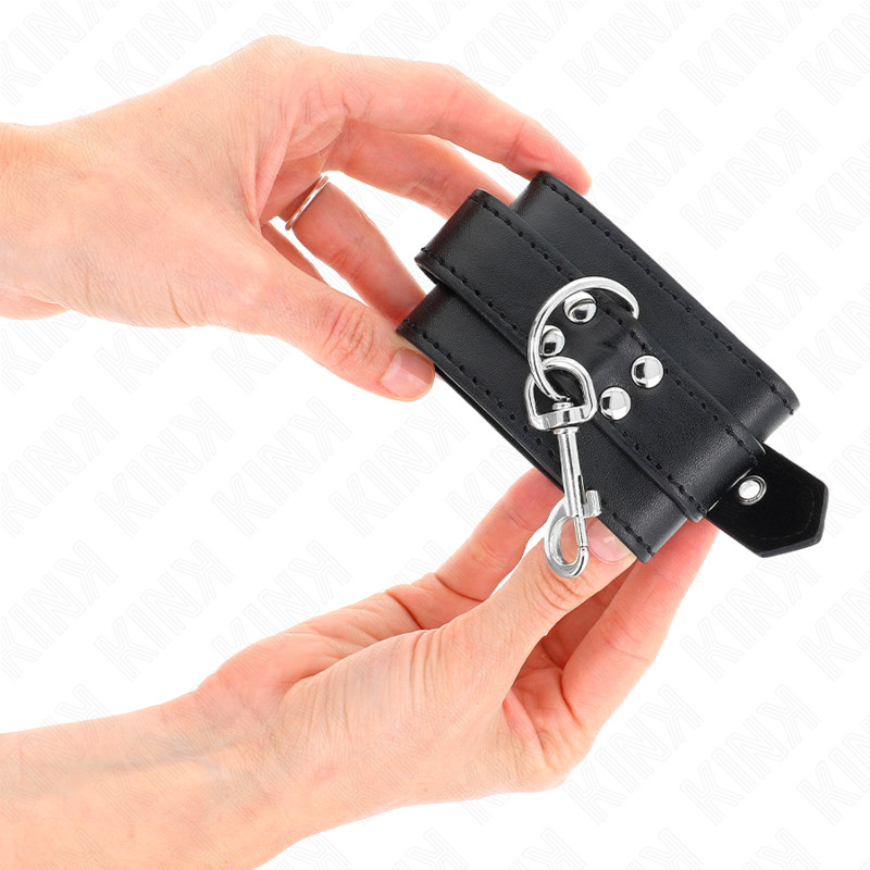 Csuklóbilincs BDSM játékhoz – KINK stúdiós prémium bilincs - Image 4