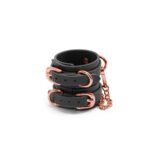 Wrist Cuffs 70 cm - műbőr csuklóbilincs aranyszínű részletekkel (fekete)