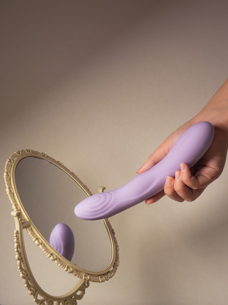 Svakom Selena Pastel Lilac 21 cm - toló-melegítős app-vezérelt vibrátor (lila) - Image 9